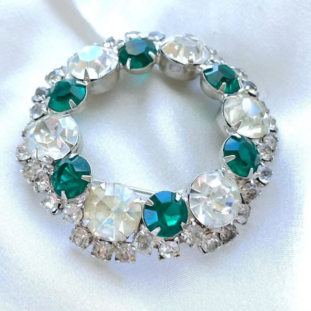 Vintage 1950s Rhinestone Brooch Clear Green Layered Domed Round Wreath Holiday